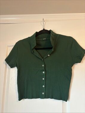 Short Sleeve Forest Green Button-Front Cropped Top